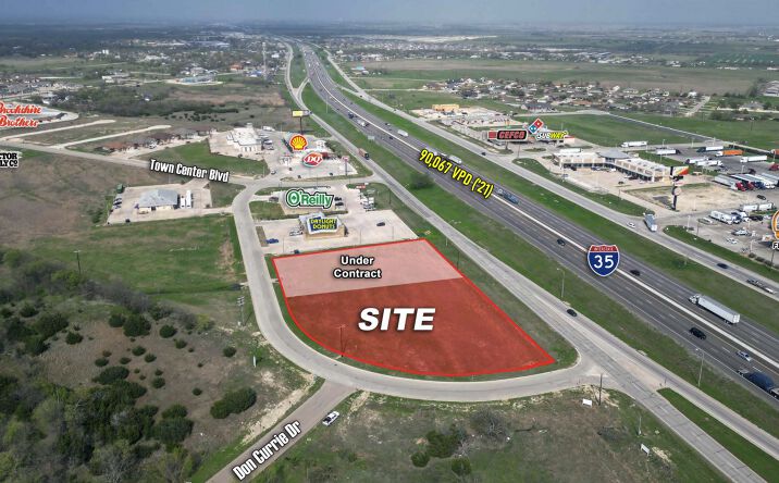 Pictures of Retail, Hospitality, Land property located at 547 Town Center Blvd, Jarrell, TX 76537 for sales - image #1