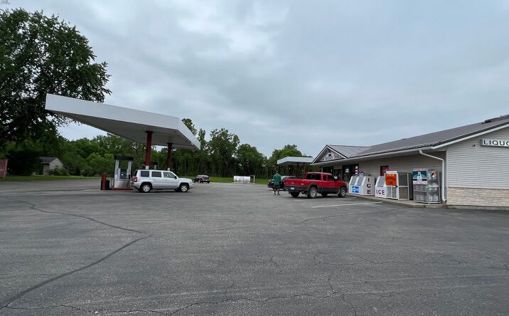 Pictures of Retail property located at 33971 US-61, Frontenac, MN 55026 for comps - image #1