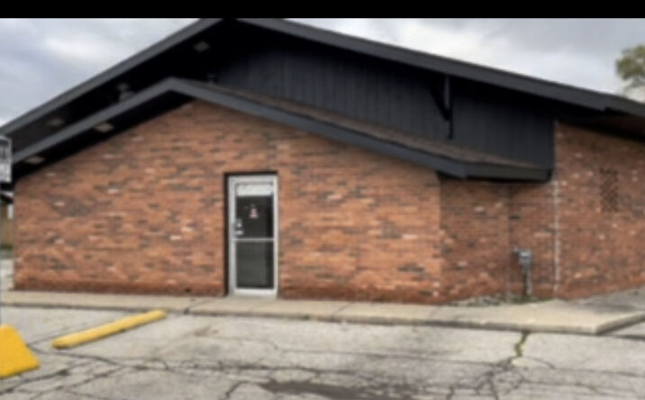 Pictures of Office, Business for Sale property located at 6000 Dixie Hwy, Bridgeport, MI 48601 for sales - image #1