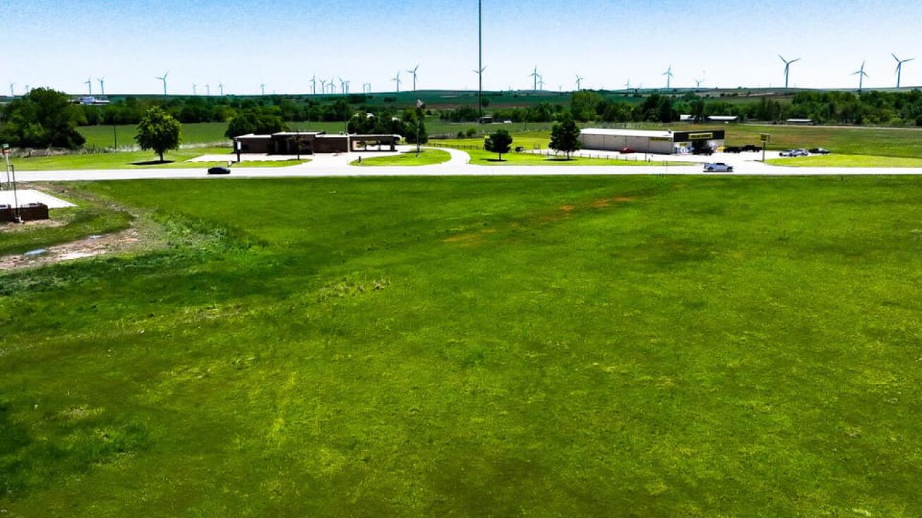 Highway 81, Minco, OK 73059