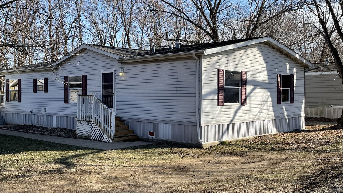 900 S Washington St, Lacon, IL 61540 Mobile Home Park Property for