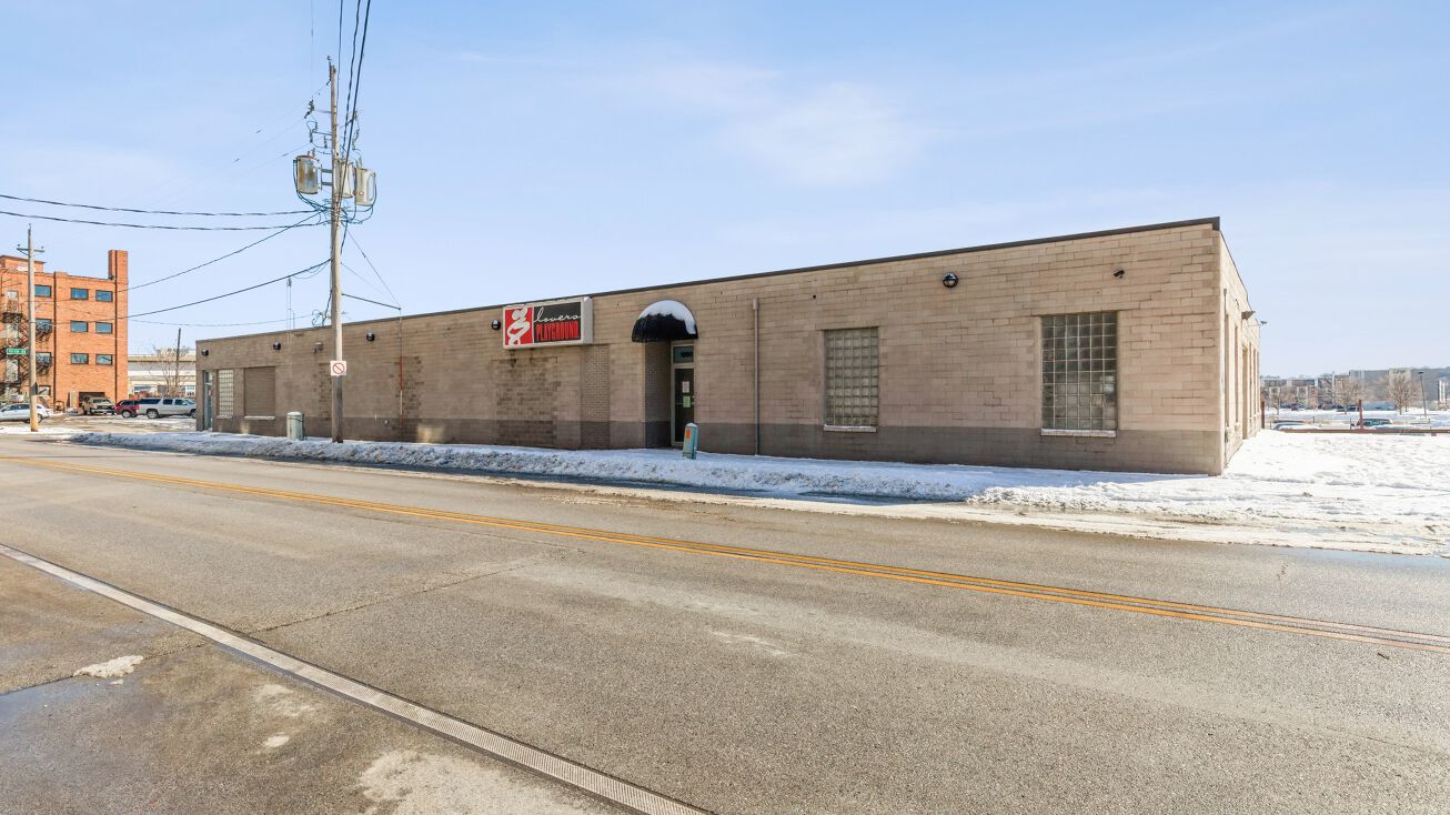 1000 Cherry St, Des Moines, IA 50309 | Crexi.com