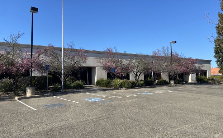 Pictures of Industrial, Office property located at 4305 Auburn Blvd, Sacramento, CA 95841 for comps - image #1