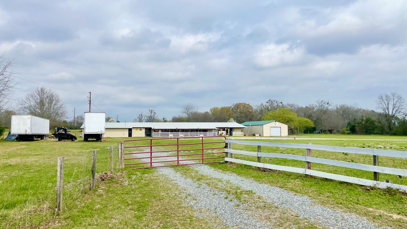 1357 Tommy Purvis Jr Rd, Reynolds, GA 31076