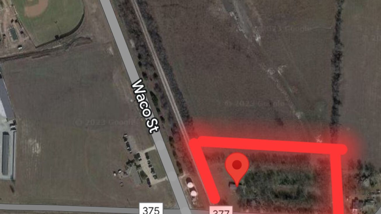 961 Co Rd 377, Van Alstyne, TX 75495