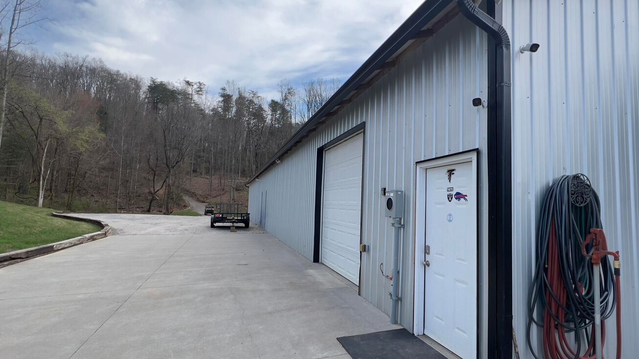 Dutch Valley Rd, Clinton, TN 37716