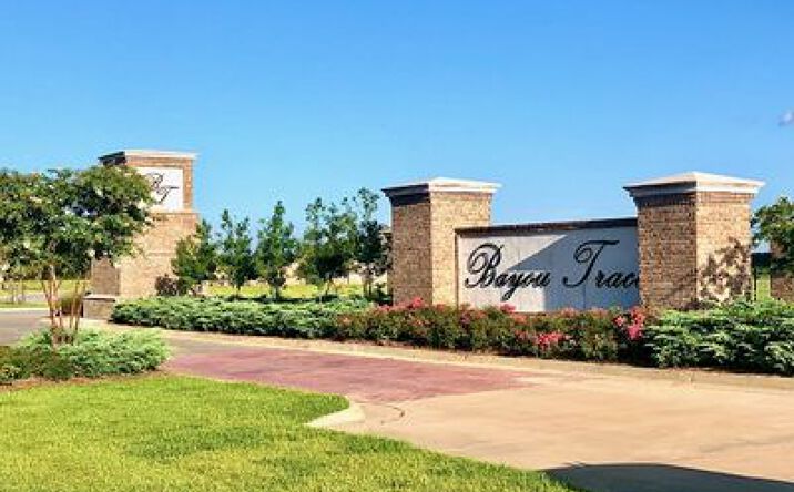 Pictures of Retail, Multifamily, Land property located at 8162 US-165, Monroe, LA 71203 for sales - image #1