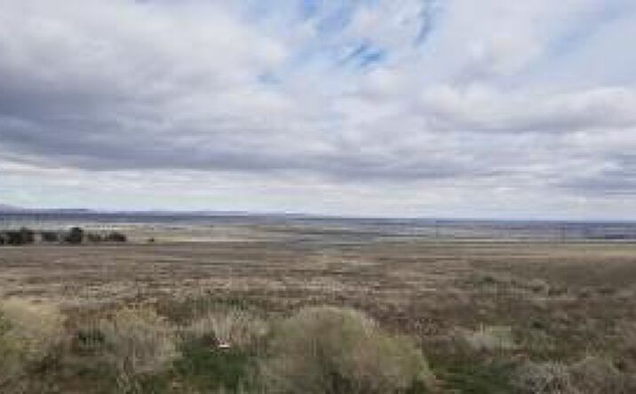 Pictures of Land property located at 0 W Avenue L, Lancaster, CA 93534 for sales - image #1