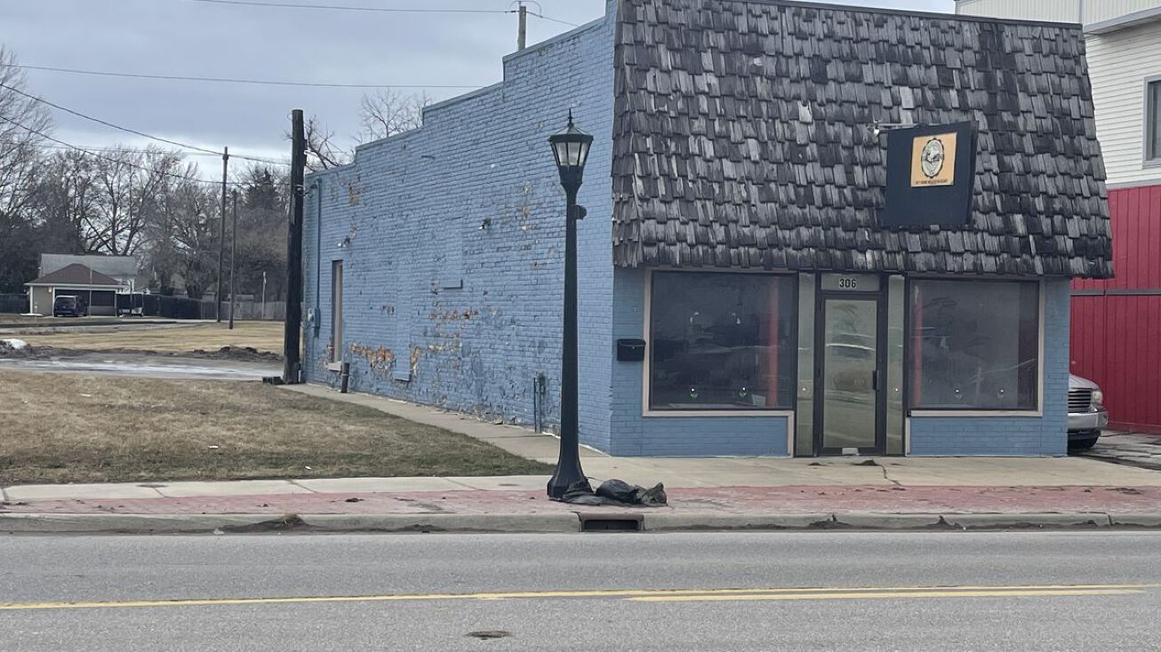 306 Salzburg, Bay City, MI 48706