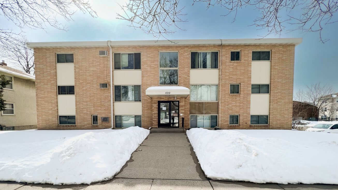 1010 Lafond Ave, St Paul, MN 55104