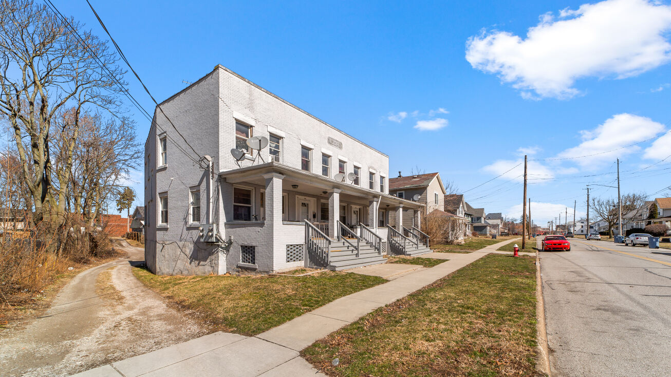 2914 Seneca Ave, Lorain, OH 44055