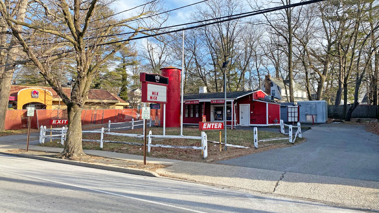 94 Forest Ave, Glen Cove, NY 11542 Retail Property for Sale Former