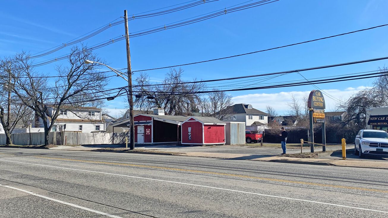 177 Atlantic Ave, Freeport, NY 11520