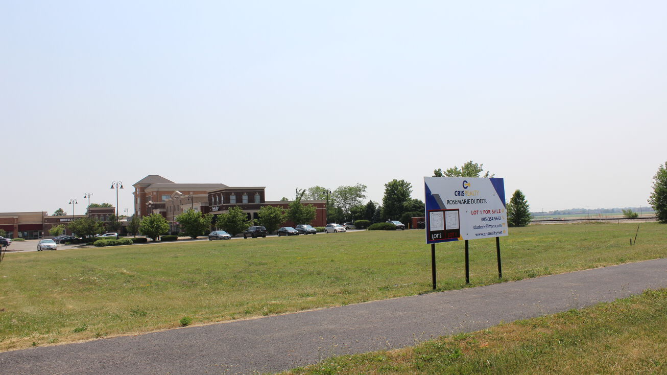 E Laraway Rd, New Lenox, IL 60451