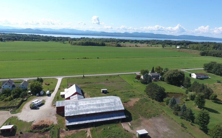 Pictures of Mixed Use property located at 1067 Greenbush Rd, Charlotte, VT 05445 for sales - image #1
