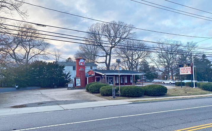 Pictures of Retail property located at 370 Hawkins Ave, Ronkonkoma, NY 11779 for sales - image #1