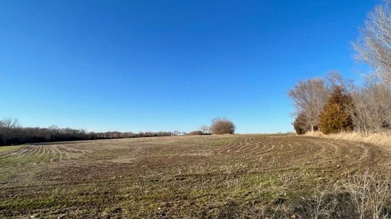 5.13 Acres Donahoo Road, McLouth, KS 66054 Special Purpose Property