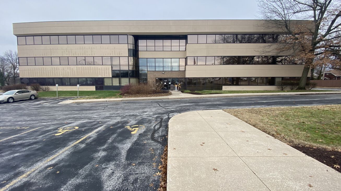 620 S Glenstone Ave, Springfield, MO 65802