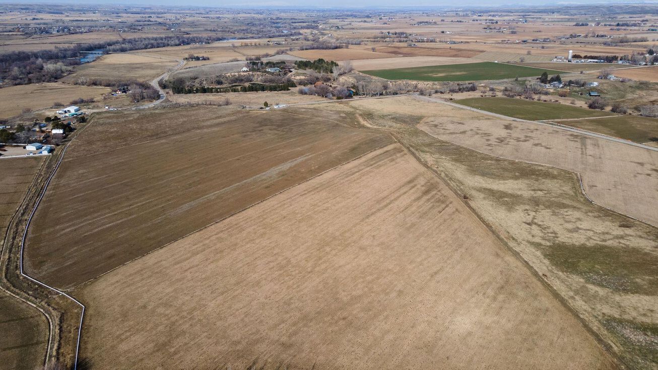 2250 Beacon Ave, Emmett, ID 83617