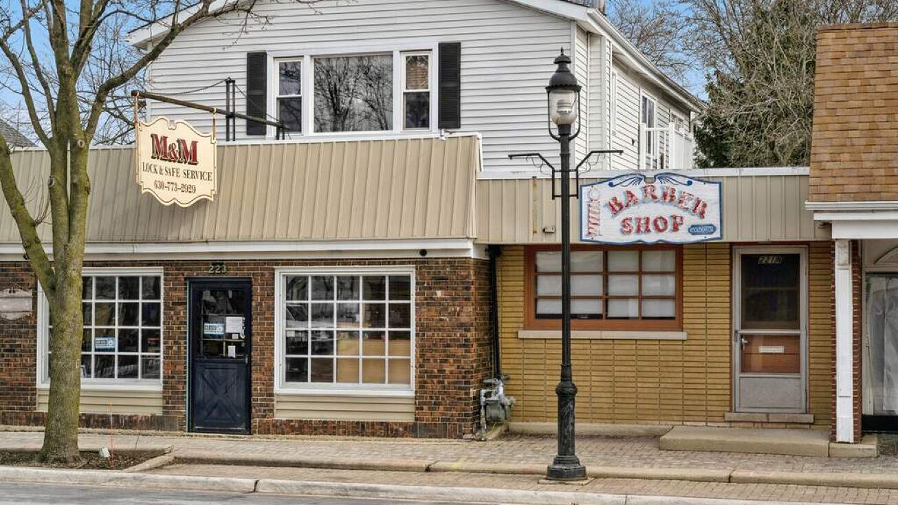 223 N Walnut St, Itasca, IL 60143