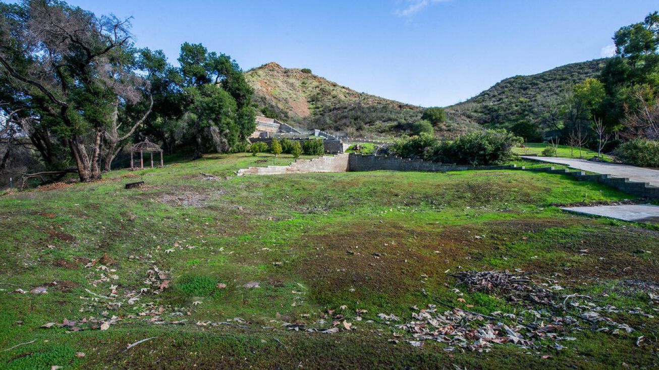 2534 Sierra Creek Rd, Agoura Hills, CA 91301