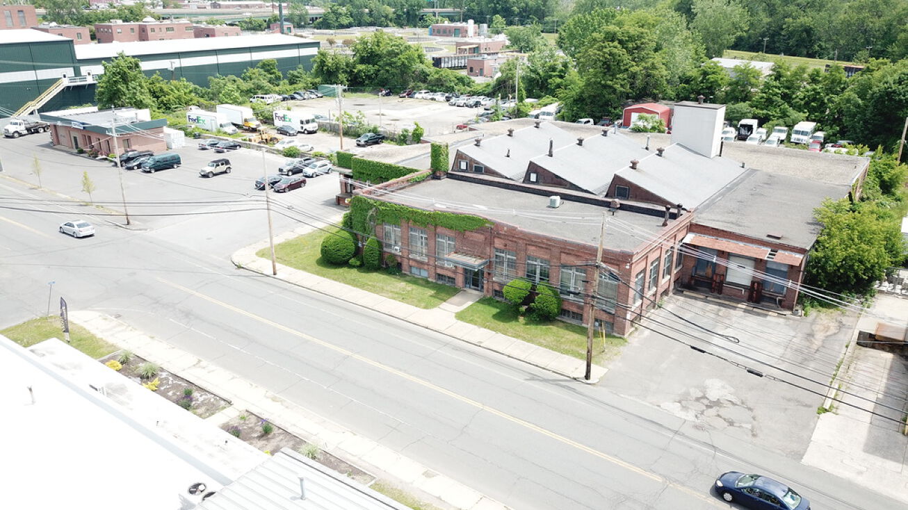720 Main St, Holyoke, MA 01040
