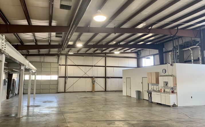 Pictures of Industrial property located at 6062 Crater Lake Ave, Central Point, OR 97502 for comps - image #1