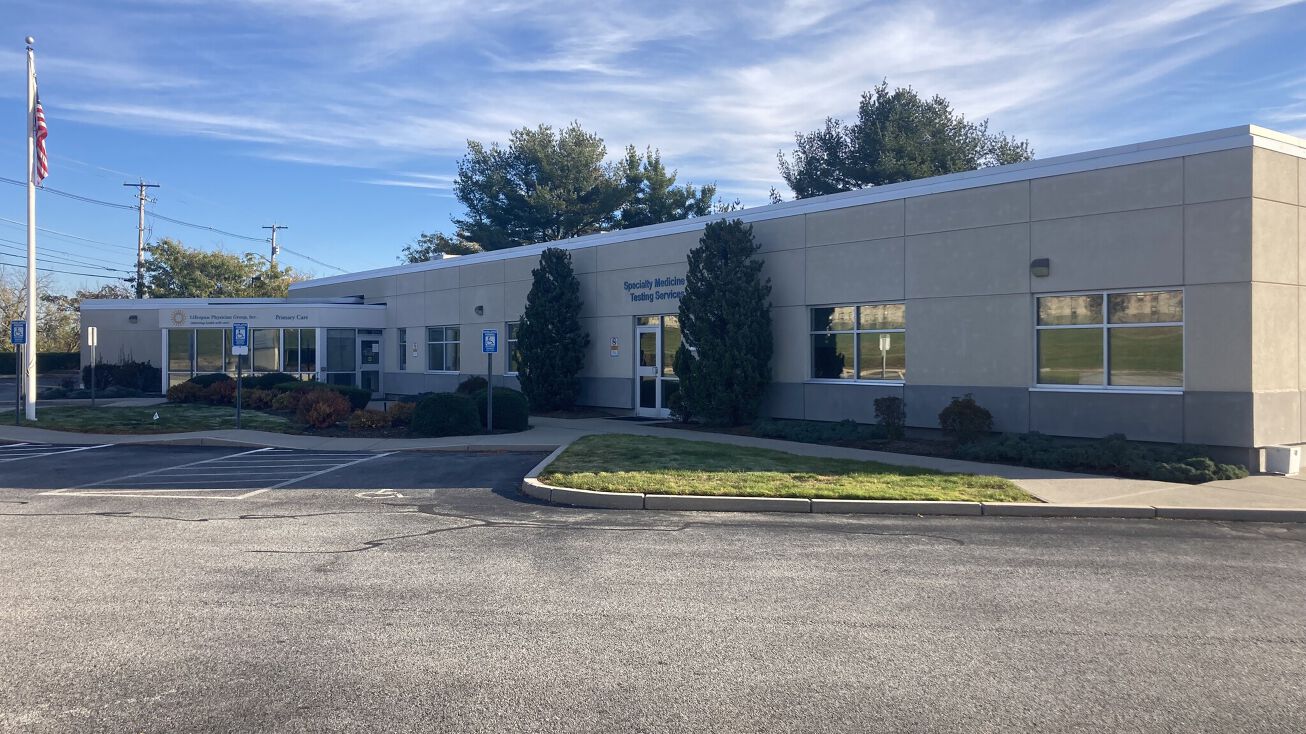 1500 Pontiac Ave, Cranston, RI 02920 Office Property for Sale NNN