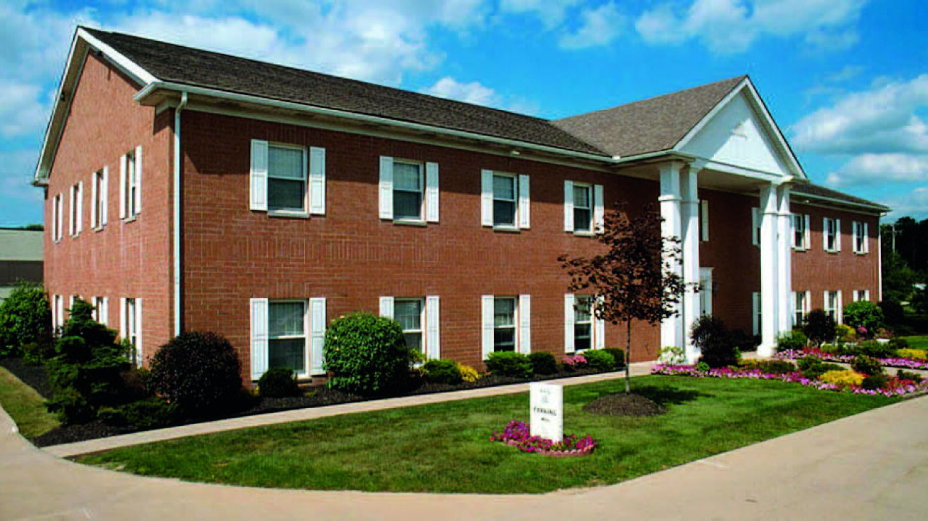 30640 Bainbridge Rd, Solon, OH 44139