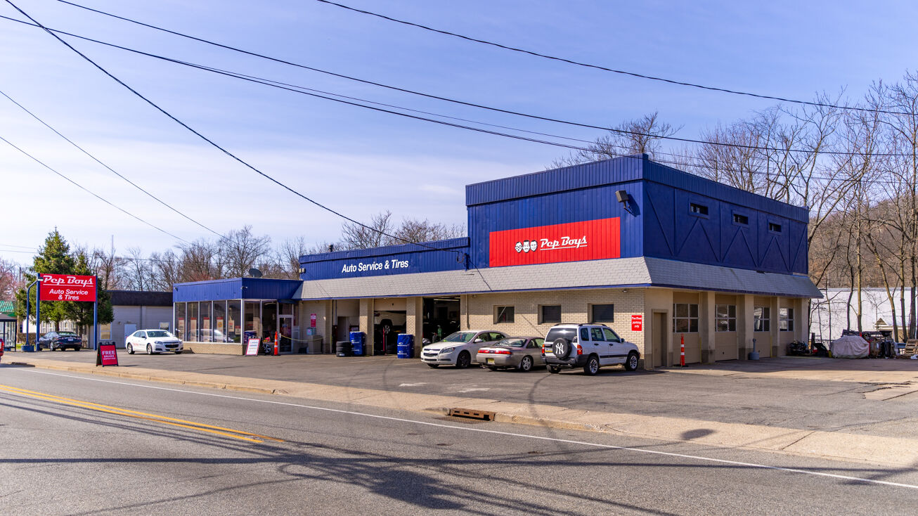 1223 Ringwood Ave, Wanaque, NJ 07420