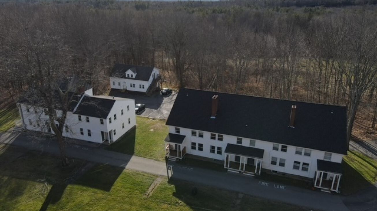 10 Lee Rd, Madbury, NH 03823