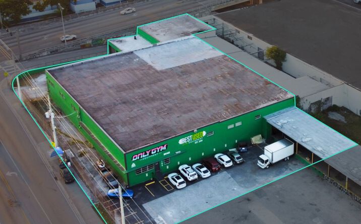 Pictures of Industrial property located at 1195 NW 71st St, Miami, FL 33150 for sales - image #1