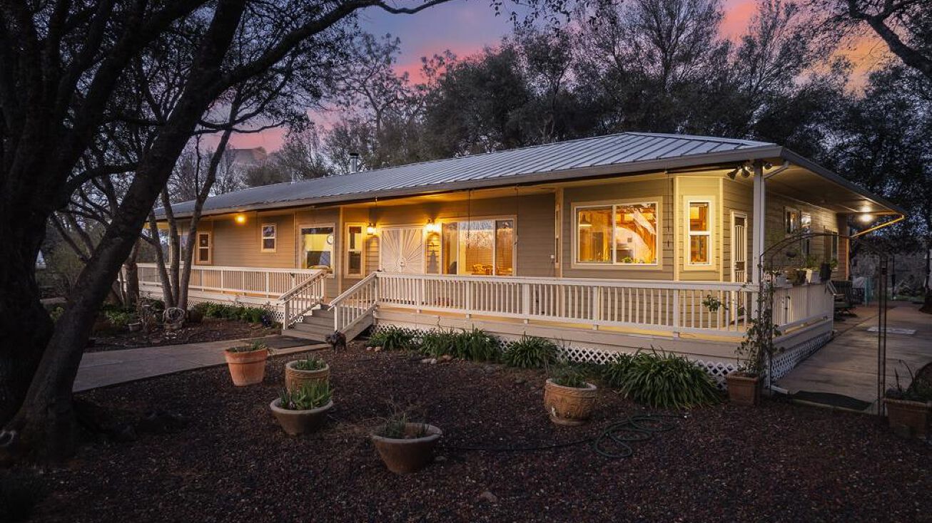 8801 Randolph Dr, Plymouth, CA 95669