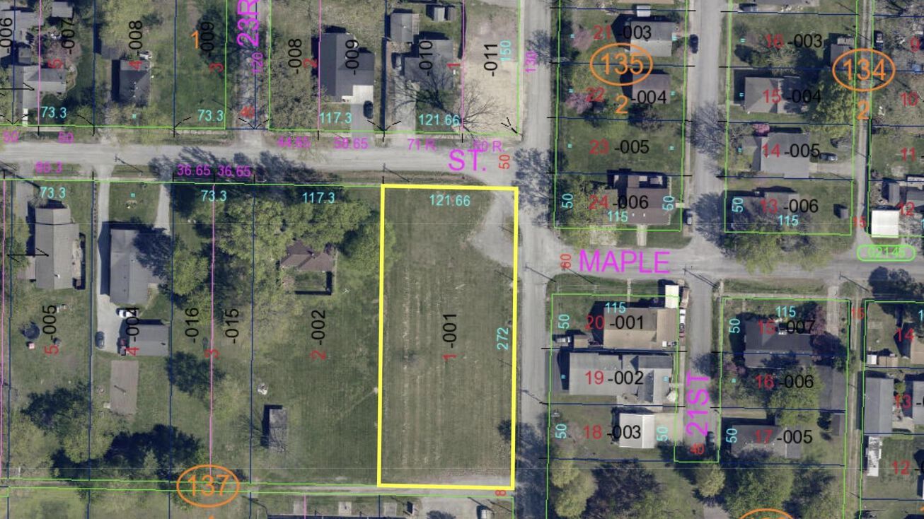 700 W Maple St, Herrin, IL 62948