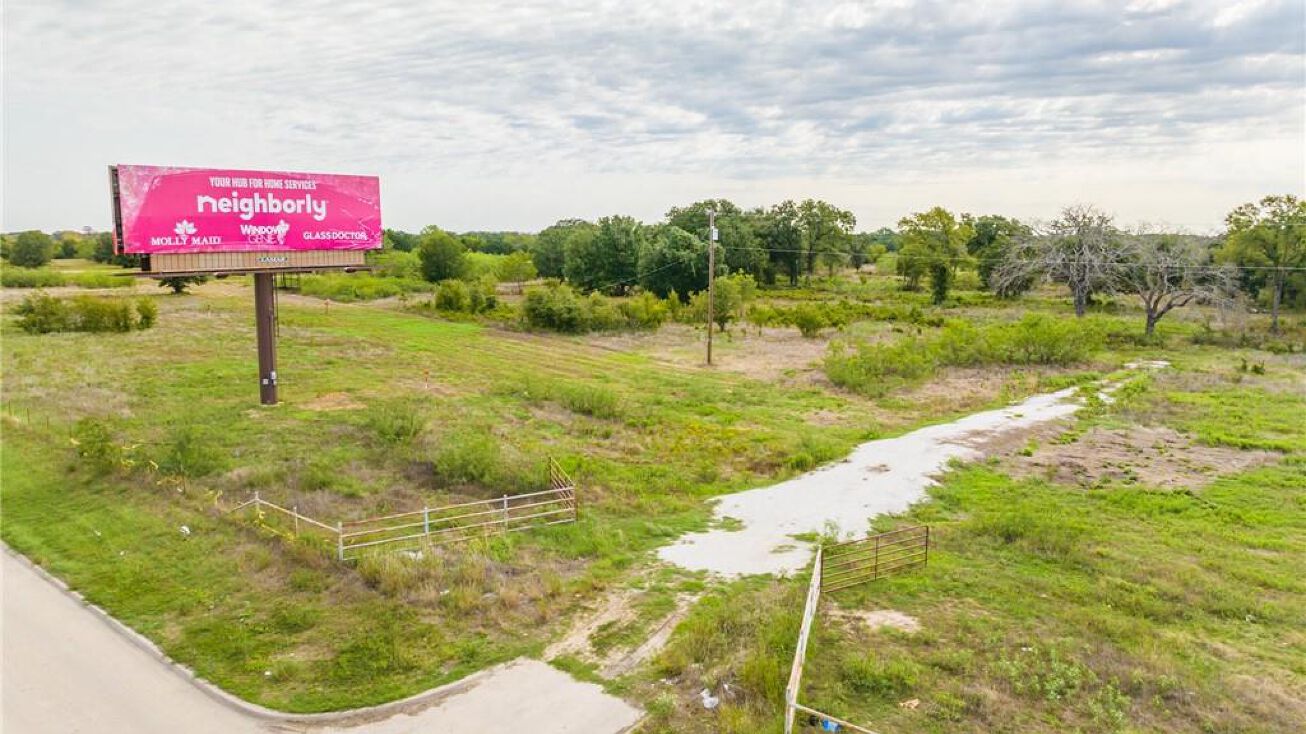 22+/acres N IH 35 Highway, Lacy Lakeview, TX 76705 Land for Sale