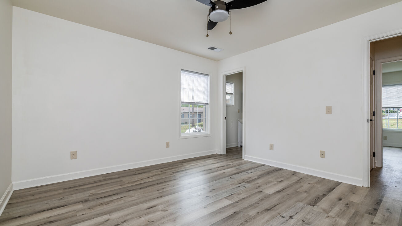 3806 E North St, Greenville, SC 29615