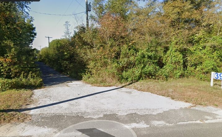 Pictures of Land property located at 139 NJ-73, Berlin, NJ 08009 for sales - image #1