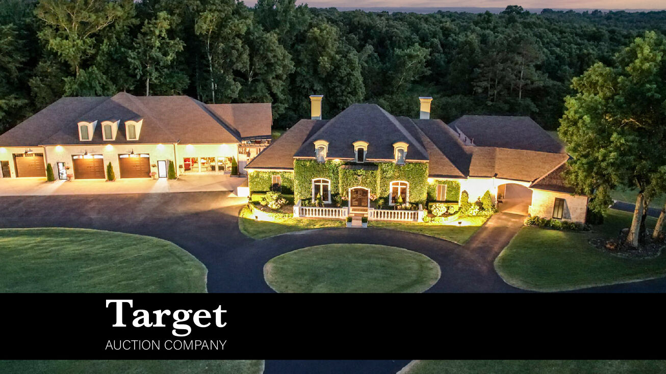 107 Club Creek Dr, Searcy, AR 72143