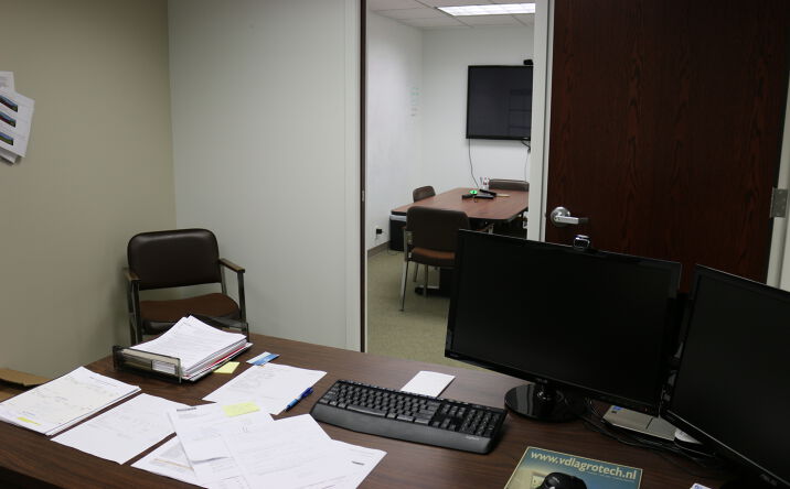 Pictures of Office property located at 5634 S 85th Cir, Omaha, NE 68127 for comps - image #1