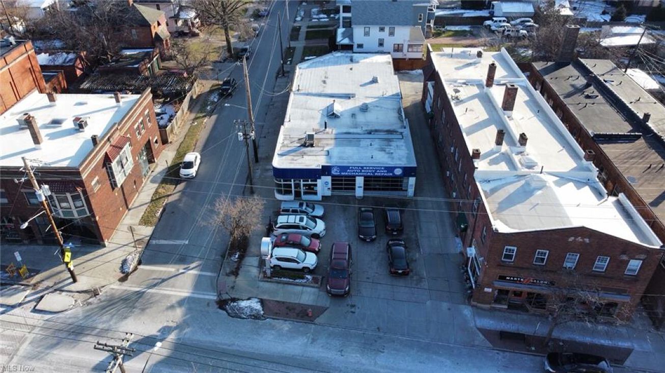 12916 Larchmere Boulevard, Cleveland, Ohio 44120, Cleveland, OH 44120