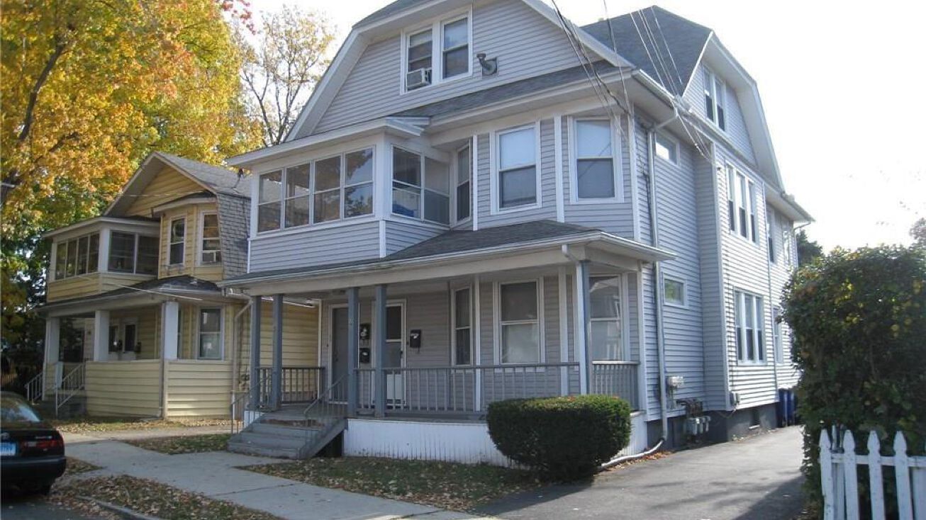 15 Herkimer St, Bridgeport, CT 06604