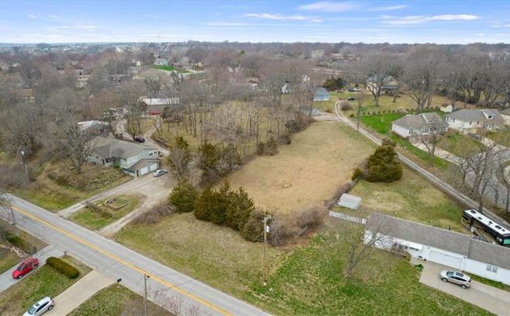 image of property at 13728 MIDLAND DR Shawnee KS 66216
