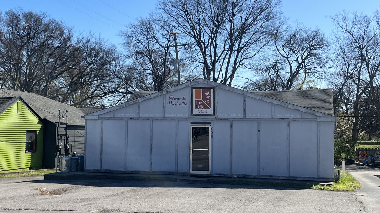 406 E Iris Dr, Berry Hill, TN 37204