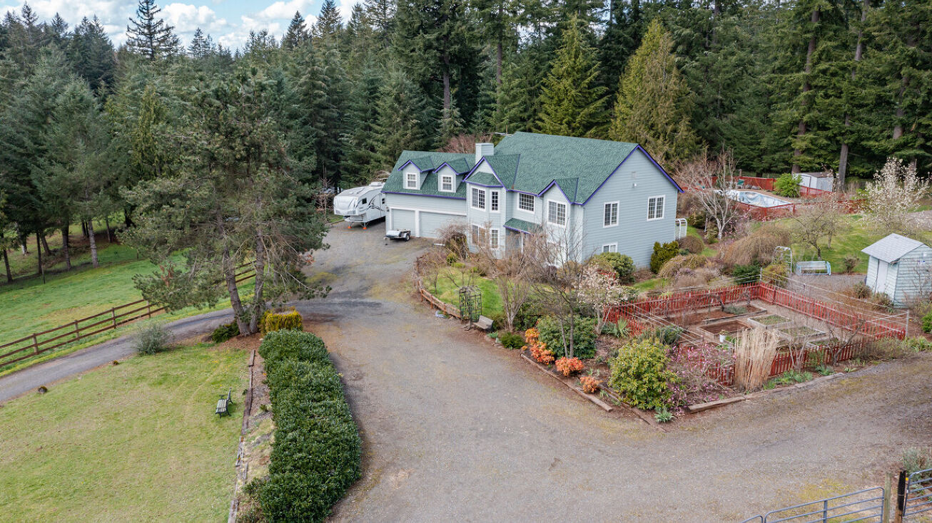 27975 S Cox Rd, Colton, OR 97017