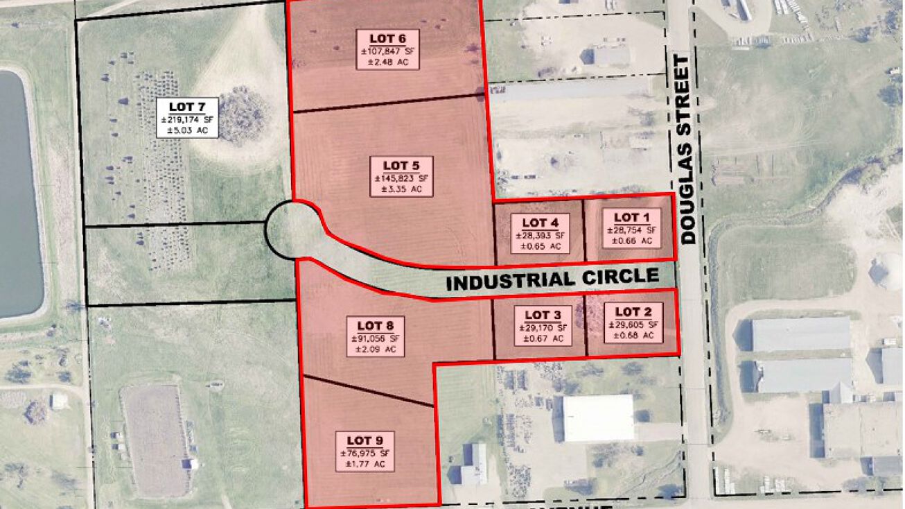 301 Douglas St, Salem, SD 57058