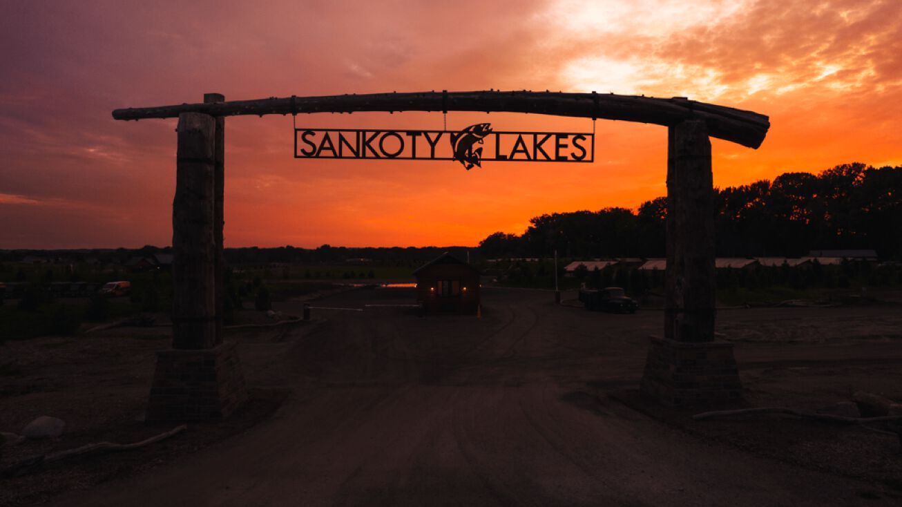 1583 Spring Bay Rd, East Peoria, IL 61611