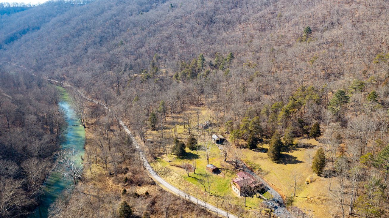 3043 Indian Creek Rd, Ballard, WV 24918