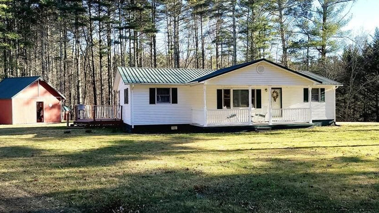 1446 Moncove Lake Access Rd, Gap Mills, WV 24941