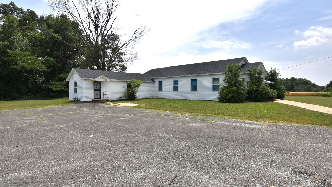 533 Old Trenton Eaton Rd, Trenton, TN 38382