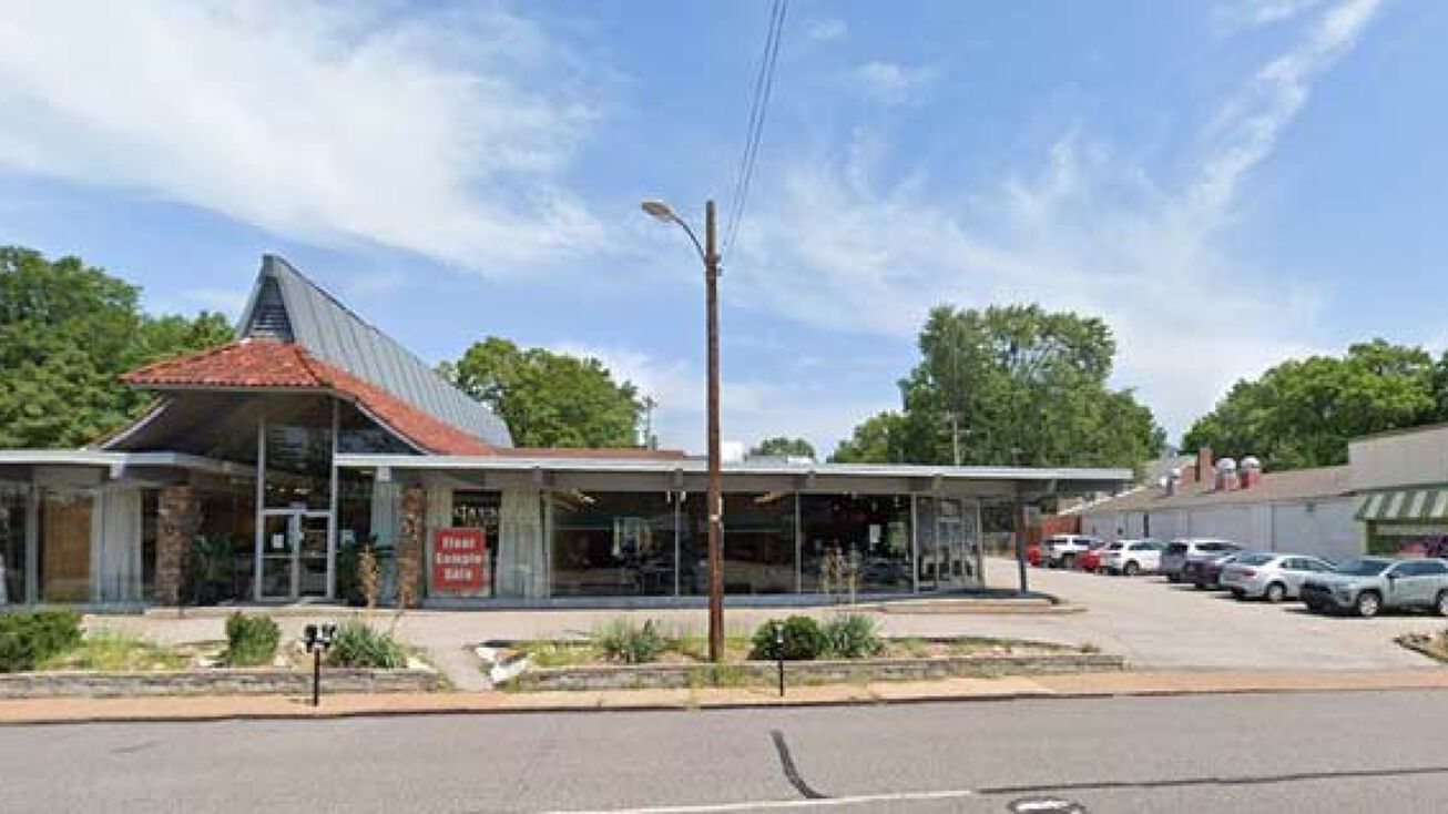 78077817 Clayton Rd, Clayton, MO 63105